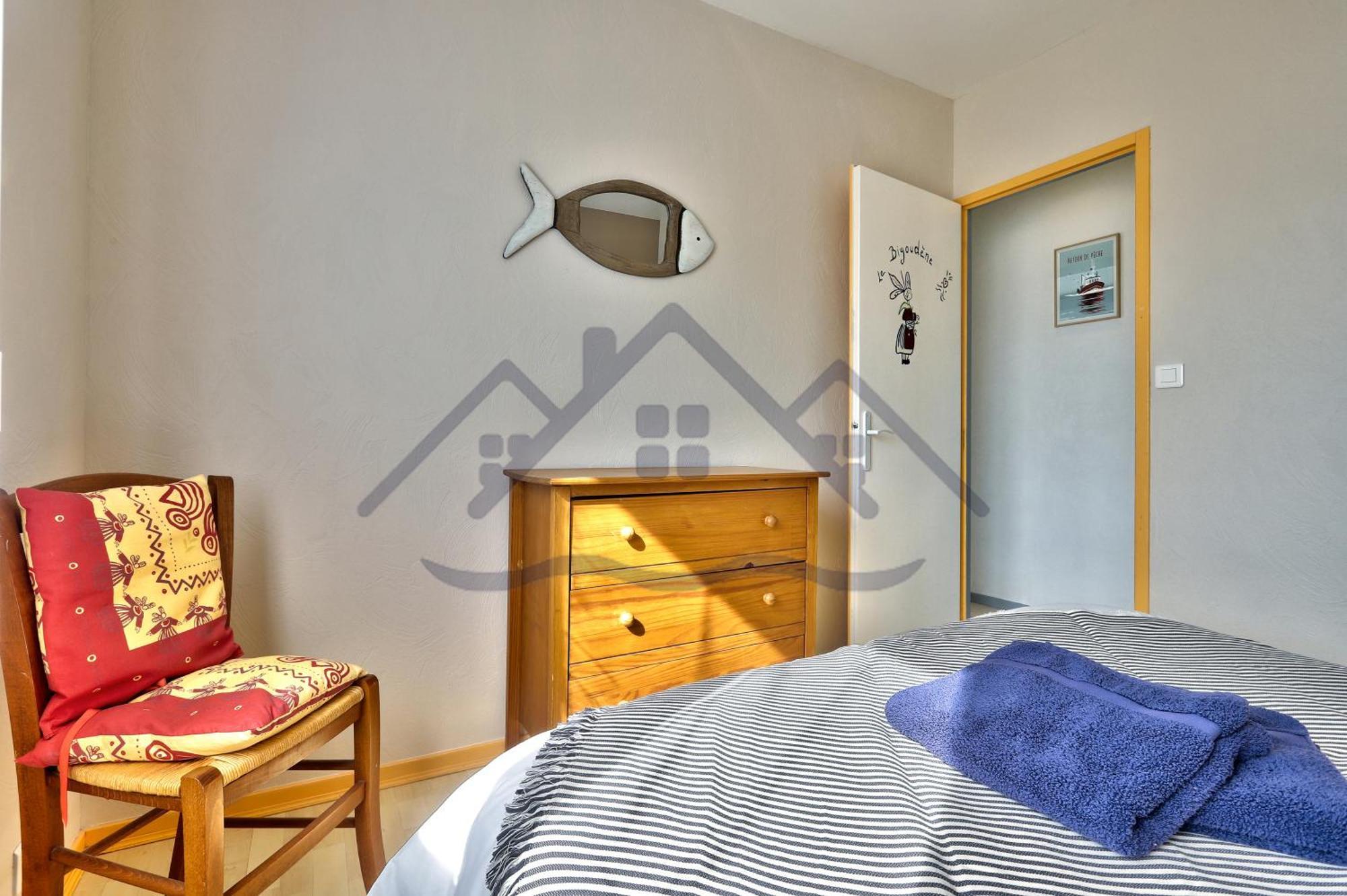 Souvenir Du Guil: Seaside Cottage with Garden in Guilvinec Exterior photo
